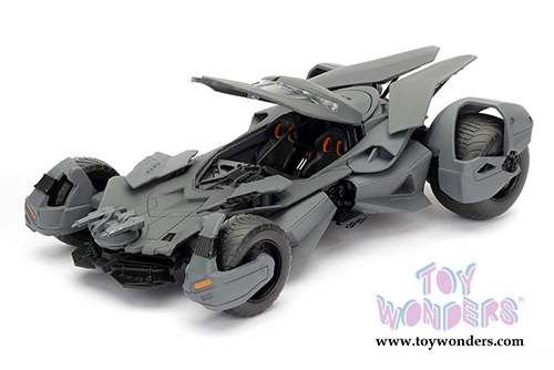 Jada Toys - Metals Die Cast | Batman vs Superman&trade; Batmobile&trade; (1/24, diecast model car, Primer Cool Grey) 98265
