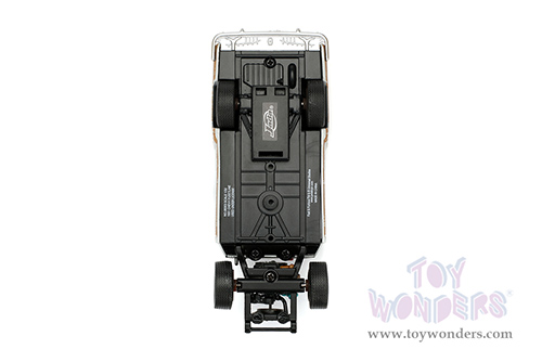 Jada Toys Fast & Furious - Dom's Chevrolet® Fleetline F8 (Dirty version) (1/32 scale diecast model car, Beige) 98303/24