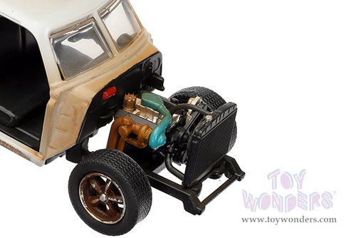 Jada Toys Fast & Furious - Dom's Chevrolet® Fleetline F8 (Dirty version) (1/32 scale diecast model car, Beige) 98303/24