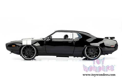 Jada Toys Fast & Furious - Dom's Plymouth GTX Hardtop (1/24 scale diecast model car, Black) 98428