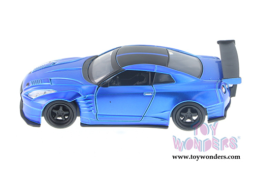 Jada Toys Fast & Furious - F8 Assortment "The Fate of the Furious" Movie (1/32 scale diecast model car, Asstd.) 98674DP1