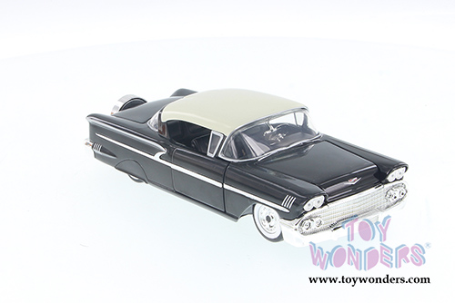 Jada Toys Showroom Floor - Chevy Impala Hardtop (1958, 1/24 scale diecast model car, Asstd.) 98897D