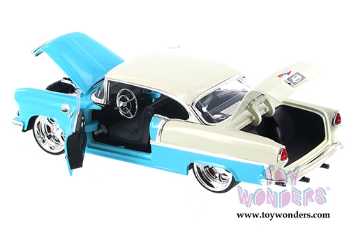 Jada Toys - Metals Die Cast | Bigtime Muscles Chevy&reg; Bel Air&reg; Hardtop (1955, 1/24 scale diecast model car, Asstd.) 98939D