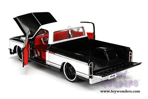 Jada Toys - Metals Die Cast Just Trucks | Chevy Cheyenne Pickup (1972, 1/24 scale diecast model car, Asstd.) 99048DP1