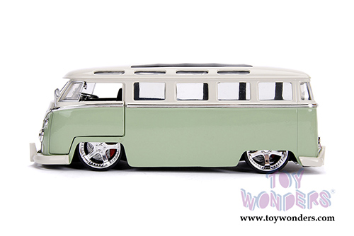 Jada Toys Bigtime Kustoms - Volkswagen Bus (1962, 1/24 scale diecast model car, Asstd.) 99055DP1