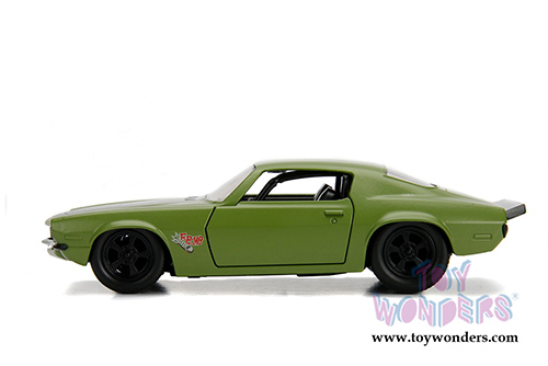 Jada Toys Fast & Furious - Dom's Chevrolet® Camaro® F-Bomb Hardtop (1/32 scale diecast model car, Green) 99521