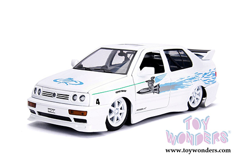Jada Toys Fast & Furious - Jesse's 1995 Volkswagen Jetta Hardtop (1995, 1/24 scale diecast model car, Glossy White) 99797
