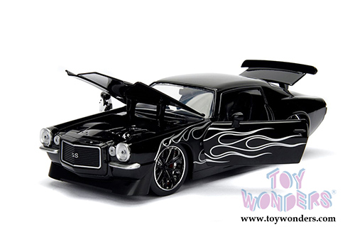 Jada Toys - Metals Die Cast | Bigtime Muscle Chevy&reg; Camaro&reg; Hard Top (1971, 1/24 scale diecast model car, Asstd.) 99969WA1