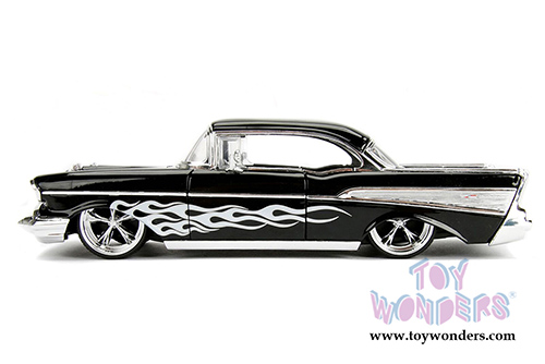 Jada Toys - Metals Die Cast | Bigtime Kustoms Chevy&reg; Bel Air&reg; Hardtop (1957, 1/24 scale diecast model car, Asstd.) 99975DP1