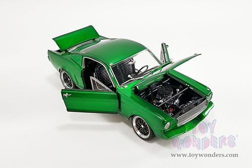 Acme - Shelby® GT350R® Street Fighter - Green Hornet (1965, 1/18 scale diecast model car, Deep Green) A1801845