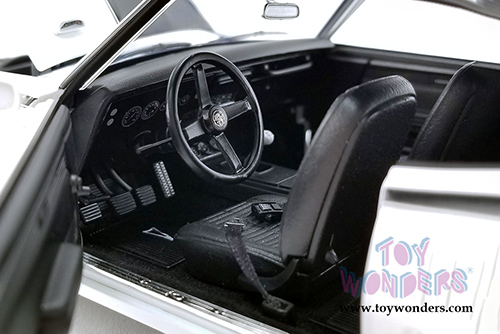 Acme - Pontiac&reg; Firebird Street Fighter Hardtop (1968, 1/18 scale diecast model car, Cameo Ivory) A1805212