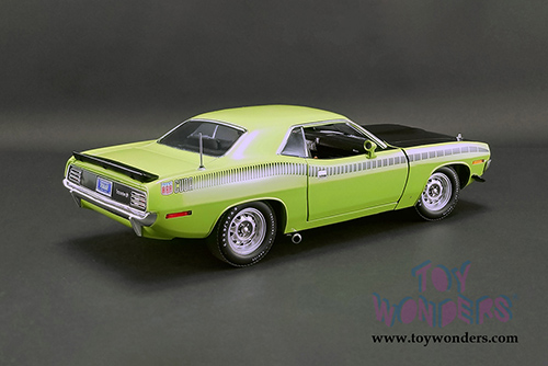 Acme - Plymouth Barracuda AAR Hardtop (1970, 1/18 scale diecast model car, Sublime Green/Matte Black) A1806113