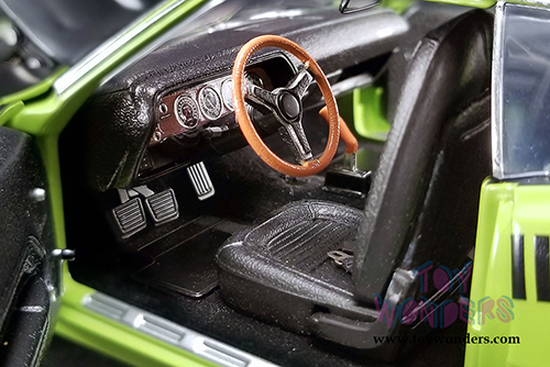 Acme - Plymouth Barracuda AAR Hardtop (1970, 1/18 scale diecast model car, Sublime Green/Matte Black) A1806113