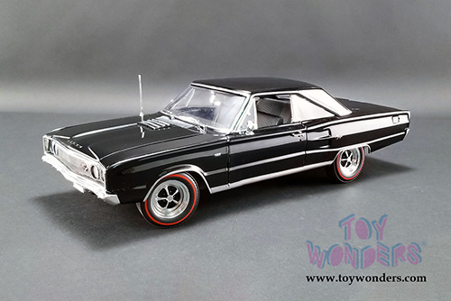 Acme -  Dodge Coronet&reg; R/T Hardtop (1967, 1/18 scale diecast model car, Black) A1806603