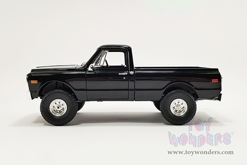 Acme - Chevrolet® K10 4x4 Pickup Truck (1970, 1/18 scale diecast model car, Black) A1807215