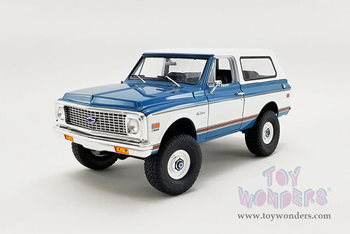 Acme - Chevrolet&reg; K5 Blazer - Lifted Version (1972, 1/18 scale diecast model car, Blue/White) A1807702