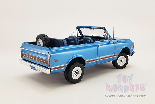 Acme - Chevrolet&reg; K5 Blazer  (1970, 1/18 scale diecast model car, Blue/White) A1807704