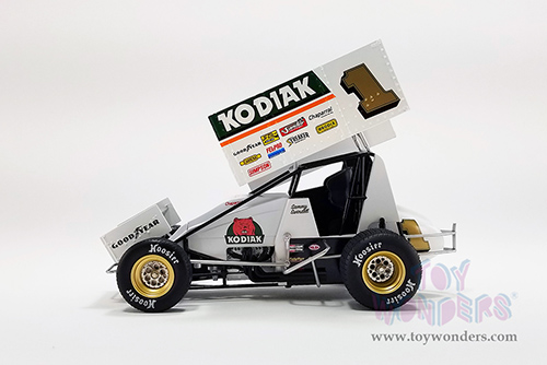 Acme - Winged Sprint Car #1 Sammy Swindell "Kodiak Special" National Sprint Car Hall of Fame and Museum 1987 (1/18 scale diecast model car, White) A1809524