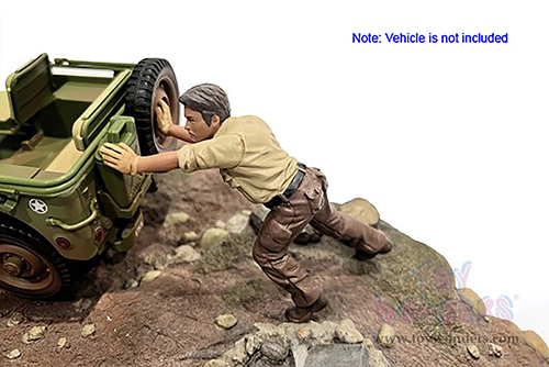 Showcasts® Figurines - 4x4 Mechanic - Figure 5 (1/18 scale, Beige/Brown) AD-18015 MAP: $14.99