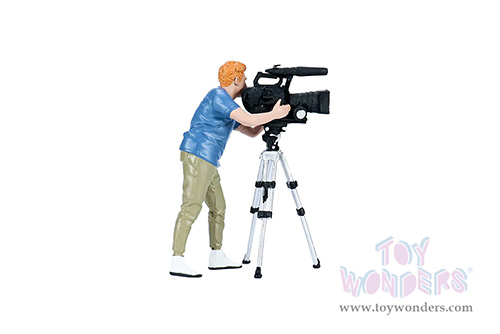 Showcasts® Figurines - On Air Figure 5 (2 pcs.) (1/18 scale, Blue/Green) AD-18405 MAP: $20.99