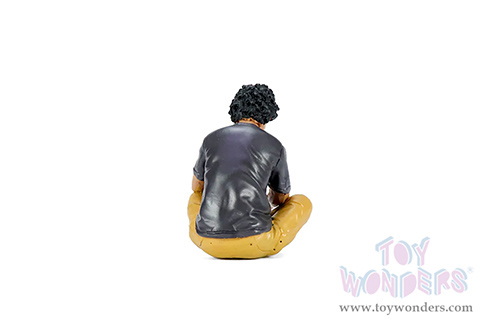 Showcasts® Figurines - RWB Legend Akira Nakai | Nakai-San Figure 4 (1/18 scale, Black/Yellow) AD-18504 MAP: $16.99