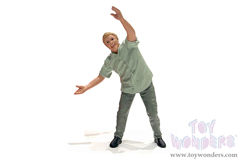 Showcasts® Figurines - Figure18 Series 2 Figure 5 (1/18 scale, Green) AD-18905 MAP: $14.99