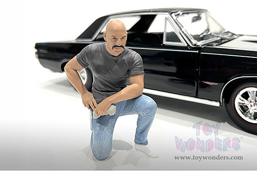 Showcasts® Figurines - "Muscle Mechanics" Figure #6 (1/24 scale, Green/Blue) AD-25206 MAP: $11.99