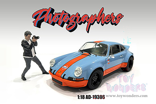 Showcasts® Figurines - "Photographers" Figure #6 (1/18 scale, Black/Gray) AD-19306 MAP: $12.99