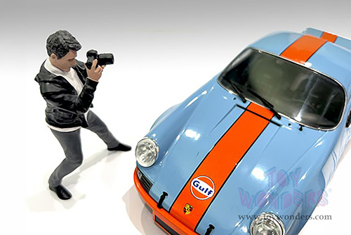 Showcasts® Figurines - "Photographers" Figure #6 (1/24 scale, Black/Gray) AD-25306 MAP: $11.99