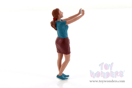 Showcasts® Figurines - Figure24 Series 1 #702 (1/24 scale, Blue/Brown) AD-24702 MAP: $14.99