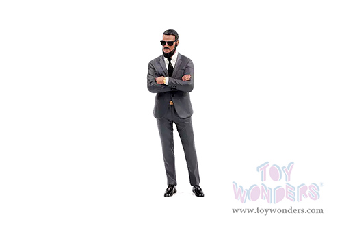 Showcasts® Figurines - Gentlemen's Club Figure 2 (1/24 scale, Gray) AD-24802 MAP: $10.99