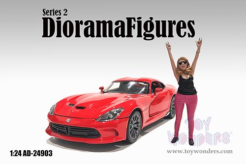 Showcasts® Figurines - Figure24 Series 2 Figure 3 (1/24 scale, Pink/Black) AD-24903 MAP: $10.99