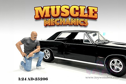 Showcasts® Figurines - "Muscle Mechanics" Figure #6 (1/24 scale, Green/Blue) AD-25206 MAP: $11.99