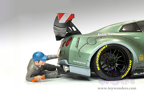 American Diorama Figurine - Premium Series | Top Tuners Figure #4 (1/24 scale, Green) ADP-70104