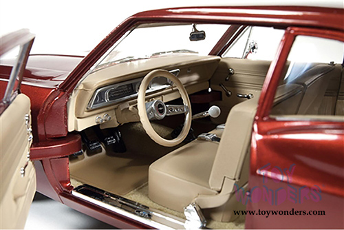 Auto World - Chevrolet Biscayne Coupe Hard Top (1966, 1/18 scale diecast model car, Bronze) AMM1053