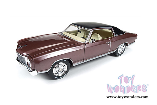Auto World - Chevrolet Monte Carlo SS 454 Hard Top (1971, 1/18 scale diecast model car, Rosewood Metallic) AMM1055