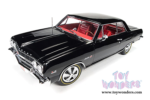 Auto World - Chevy Chevelle Z16 Hardtop (1965, 1/18 scale diecast model car, Black)  AMM1061