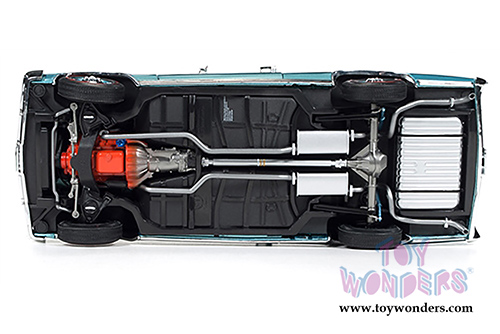 Auto World ERTL - Chevy Chevelle SS Hard Top (1966, 1/18 scale diecast model car, Artesian Turquoise) AMM1066