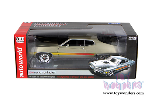 Auto World American Muscle - Ford Torino GT Hard Top (1971, 1/18 scale diecast model car, Light Pewter Metallic) AMM1074