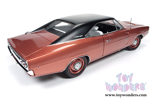 Auto World American Muscle - Hemmings Muscle Machines Dodge Charger R/T Hard Top (1968, 1/18 scale diecast model car, Bronze) AMM1075