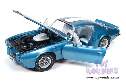Auto World - Pontiac Firebird Trans Am Hard Top (1972, 1/18 scale diecast model car, Adriatic Blue) AMM1076