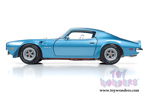 Auto World - Pontiac Firebird Trans Am Hard Top (1972, 1/18 scale diecast model car, Adriatic Blue) AMM1076