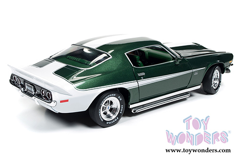 Auto World American Muscle - Baldwin Motion&reg; Camaro&reg; Hard Top (1970, 1/18 scale diecast model car, Green) AMM1079