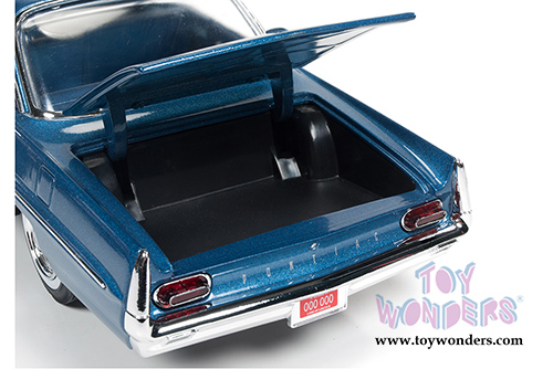 Auto World American Muscle - Hemmings Classic Car | Pontiac Catalina Hard Top (1961, 1/18 scale diecast model car, Blue) AMM1080