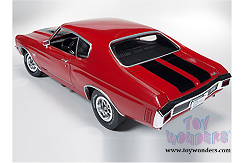 Auto World American Muscle - Chevy Chevelle SS 396 Hard Top (1970, 1/18 scale diecast model car, Red) AMM1082