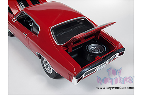 Auto World American Muscle - Chevy Chevelle SS 396 Hard Top (1970, 1/18 scale diecast model car, Red) AMM1082