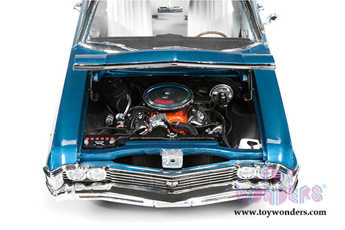 Auto World - Chevrolet Impala SS 427 Hard Top (1967, 1/18 scale diecast model car, Blue)  AMM1083