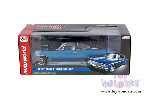 Auto World - Chevrolet Impala SS 427 Hard Top (1967, 1/18 scale diecast model car, Blue)  AMM1083