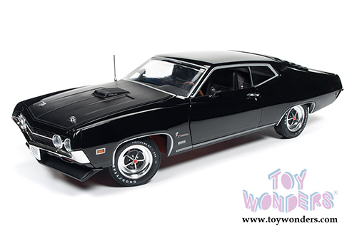 Auto World American Muscle - Ford Torino Cobra Hard Top (1970, 1/18 scale diecast model car, Gloss Black) AMM1085