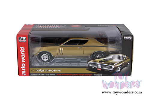 Auto World American Muscle - Dodge Charger R/T 50th Anniversary Hardtop (1971, 1/18 scale diecast model car, Gold) AMM1086